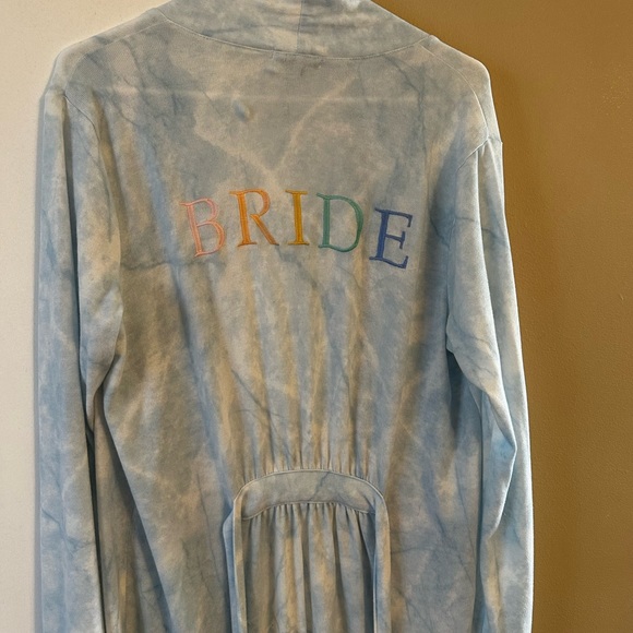 Bride PJ shirt and robe Set - Picture 5 of 7